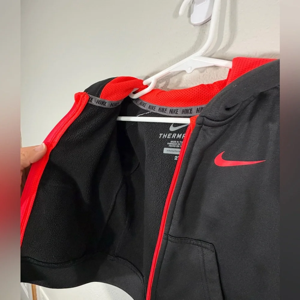 Nike Zip-Up Jacket Hoodie Black Pink Zipper Therma-Fit Fleece In Girl Toddler 2T